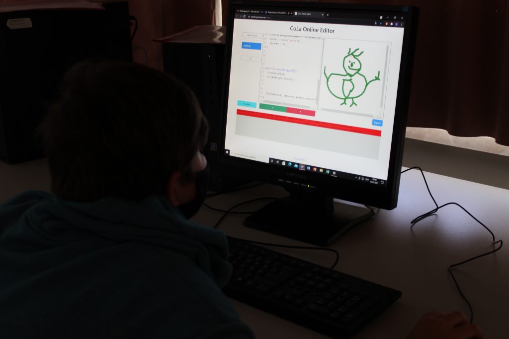 Schülerinnen und Schüler der MS Körner nahmen am Codingworkshop der FH JOANNEUM teil.